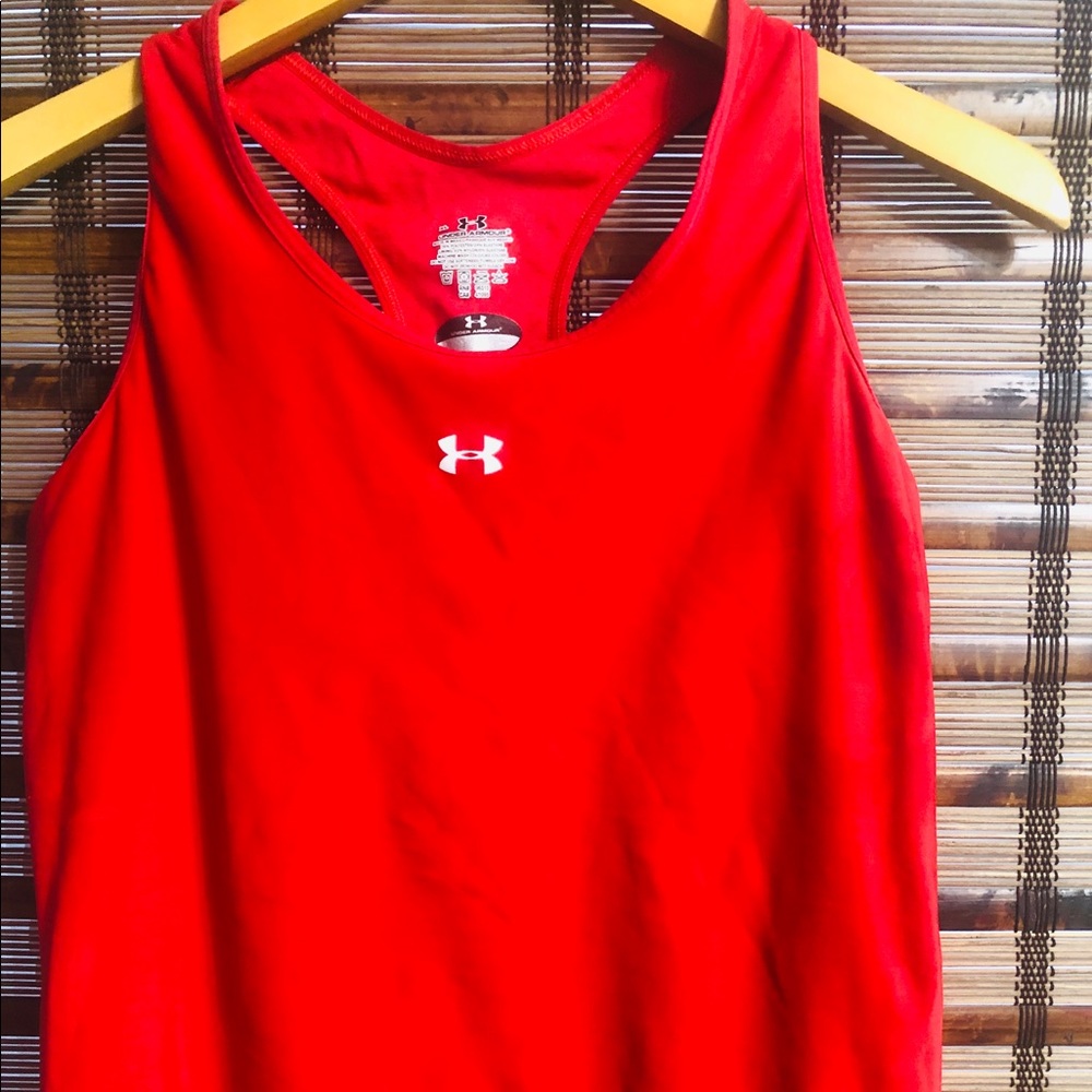 XL red Under Armour Athletic sport top